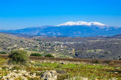 pictures of mount hermon.